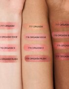 NARS Powder Blush dlouhotrvající tvářenka odstín WILD BUNCH 4.8 g