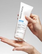 NeoStrata Clarify Mandelic Clarifying Cleanser čisticí gel pro mastnou pleť 200 ml