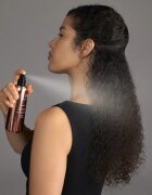 NEQI Diamond Glass Ultimate Styling spray stylingový sprej proti krepatění 180 ml