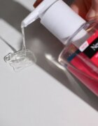 Neutrogena Clear & Defend+ čistící gel proti pupínkům 200 ml