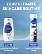 Nivea Black & White Invisible Clear antiperspirant ve spreji pro ženy 200 ml