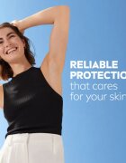 Nivea Invisible Black & White Pure antiperspirant ve spreji pro ženy 150 ml