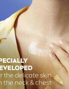 Nivea Q10 Firming + Anti-Wrinkle zpevňující krém na krk a dekolt 200 ml