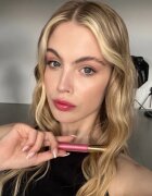 NL Beauty Gloss Boss dlouhotrvající lesk na rty odstín BFF 3.5 ml