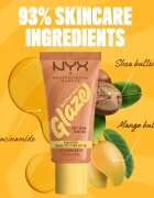 NYX Professional Makeup Buttermelt Glaze rozjasňující tónovací fluid SPF 30 odstín 03 Cashew Butta 30 ml