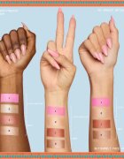 NYX Professional Makeup Gingerbaddie Land Buttermelt paletka rozjasňovačů a tvářenek odstín Deep 1 ks