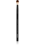 NYX Professional Makeup Pro Brush štětec na blending 1 ks