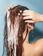 Olaplex N°4C Bond Maintenance hloubkově čisticí šampon 250 ml