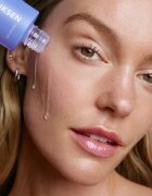 OLEHENRIKSEN Transform Silkfoliant Daily Tri-Acid Smoothing Toner with Mandelic Acid jemné exfoliační tonikum pro každodenní použití 30 ml