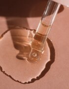 Omorovicza Queen Oil vyživující olej pro regeneraci pleti 30 ml