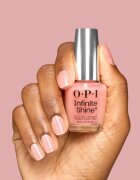 OPI ’m Dreaming Infinity Shine lak na nehty odstín Suzi's Pedicure Throne 15 ml