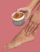OPI Nature Strong Nails&Skin hydratační peeling na ruce a nohy 250 ml