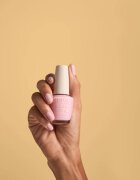 OPI Nature Strong Nails&Skin lak na nehty vegan odstín Blossom Into Awesome 15 ml