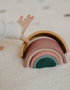 Petite&Mars Rainbow 12m+ aktivity hračka Intense Ochre 1 ks
