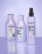 Redken Blondage High Bright rozjasňující šampon pro blond vlasy 300 ml