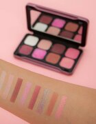 Revolution Forever Flawless paletka očních stínů odstín Dynamic Ambient 8 g