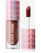 Revolution Y2k Blush Bomb tekutá tvářenka odstín That's Fly Nude 4.5 ml