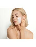 Revuele Glazeful Milky Toner Aqua Cloud mléčné tonikum pro hydrataci pleti 200 ml