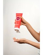 Revuele Plum & Bloom Allure Fragranced Brightening Body Cream rozjasňující tělový krém s hydratačním účinkem pro ženy 250 ml