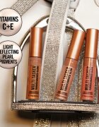 Rimmel Multi-Tasker Turbocharged Glow tekutý rozjasňovač odstín 008 It's Giving Bronze 10 ml