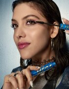 Rimmel Thrill Seeker Mega Lift voděodolná řasenka pro objem a natočení řas odstín 004 Waterproof Black 10 ml