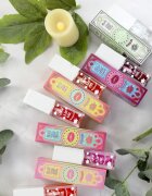 Rude Cosmetics Lip Oil Massage olej na rty s hydratačním účinkem odstín Chillaxin’ Cherry 4 ml