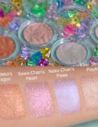 Rude Cosmetics Manga Collection Twinkle Twinkle Highlighter kompaktní pudrový rozjasňovač odstín Neko-Chan's Paws 4 g