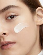 Shiseido Benefiance Wrinkle Smoothing Cream Enriched denní a noční krém proti vráskám pro suchou pleť 50 ml