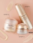 Shiseido Benefiance Wrinkle Smoothing Eye Cream výživný oční krém pro redukci vrásek 15 ml