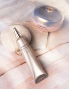 Shiseido Future Solution LX rozjasňující a vyhlazující podkladová báze SPF 30 40 ml