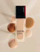 Shiseido Synchro Skin Radiant Lifting Foundation rozjasňující liftingový make-up SPF 30 odstín 540 Mahogany 30 ml