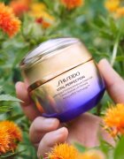 Shiseido Vital Perfection Uplifting and Firming Advanced Cream Soft lehký zpevňující krém na den i noc náhradní náplň 50 ml