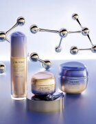 Shiseido Vital Perfection Uplifting & Firming Advanced Eye Cream liftingový oční krém 15 ml