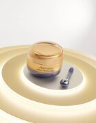 Shiseido Vital Perfection Uplifting & Firming Advanced Eye Cream liftingový oční krém 15 ml