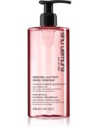 Shu Uemura Deep Cleanser Delicate Comfort hydratační šampon pro suché vlasy 400 ml