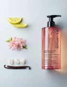 Shu Uemura Deep Cleanser Delicate Comfort hydratační šampon pro suché vlasy 400 ml