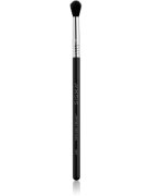 Sigma Beauty Eyes E38 štětec na kontury očních stínů 1 ks