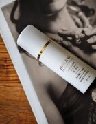 Sisley Sisleÿa L'Integral Anti-Aging Concentrate Hand Care omlazující krém na ruce proti pigmentovým skvrnám SPF 30 75 ml