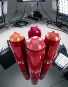 Smashbox LIT STX Blushlighter tvářenka s rozjasňovačem v tyčince odstín Brnz.GIF 5 g