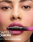 Smashbox O-NOIR PH Cheek + Lip Tint tónující balzám na rty reagující na pH odstín Berry 2.5 g