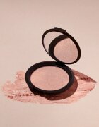 Smashbox x Becca Shimmering Skin Perfector Pressed Highlighter rozjasňovač odstín Rose Quarz 7 g