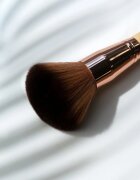 So Eco Bronzer Brush štětec na bronzer s hypoalergenními štětinami 1 ks