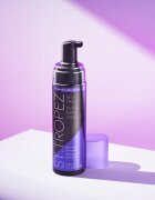 St.Tropez Self Tan Ultra Dark Violet samoopalovací pěna pro snědou pokožku 200 ml