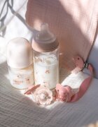 Suavinex Wonderland SX PRO +3 MF dětská láhev Cream-Coloured Flower 240 ml