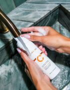SUNEWMED+ Active Foaming Cleanser Face and Eye Makeup Removal čisticí a odličovací pěna s vitaminem C 200 ml