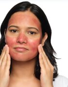 The Ordinary AHA 30% + BHA 2% Peeling Solution roztok s peelingovým efektem 30 ml