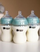 Tommee Tippee Advanced Anti-Colic kojenecká láhev anti-colic samosterilizační Slow Flow 0m+ 3x260 ml