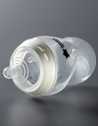 Tommee Tippee Natural Start Anti-Colic samosterilizační kojenecká láhev Medium Flow 3 m+ 2x340 ml