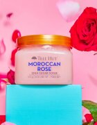 Tree Hut Shea Sugar Scrub Moroccan Rose cukrový peeling s bambuckým máslem 510 g