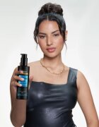 TRESemmé Rich Moisture Leave-In Serum krémové sérum pro hydrataci a lesk 200 ml